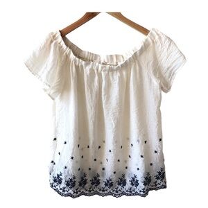 Jella C. Floral Embroidered Off Shoulder Bohemian Top Size Small​​